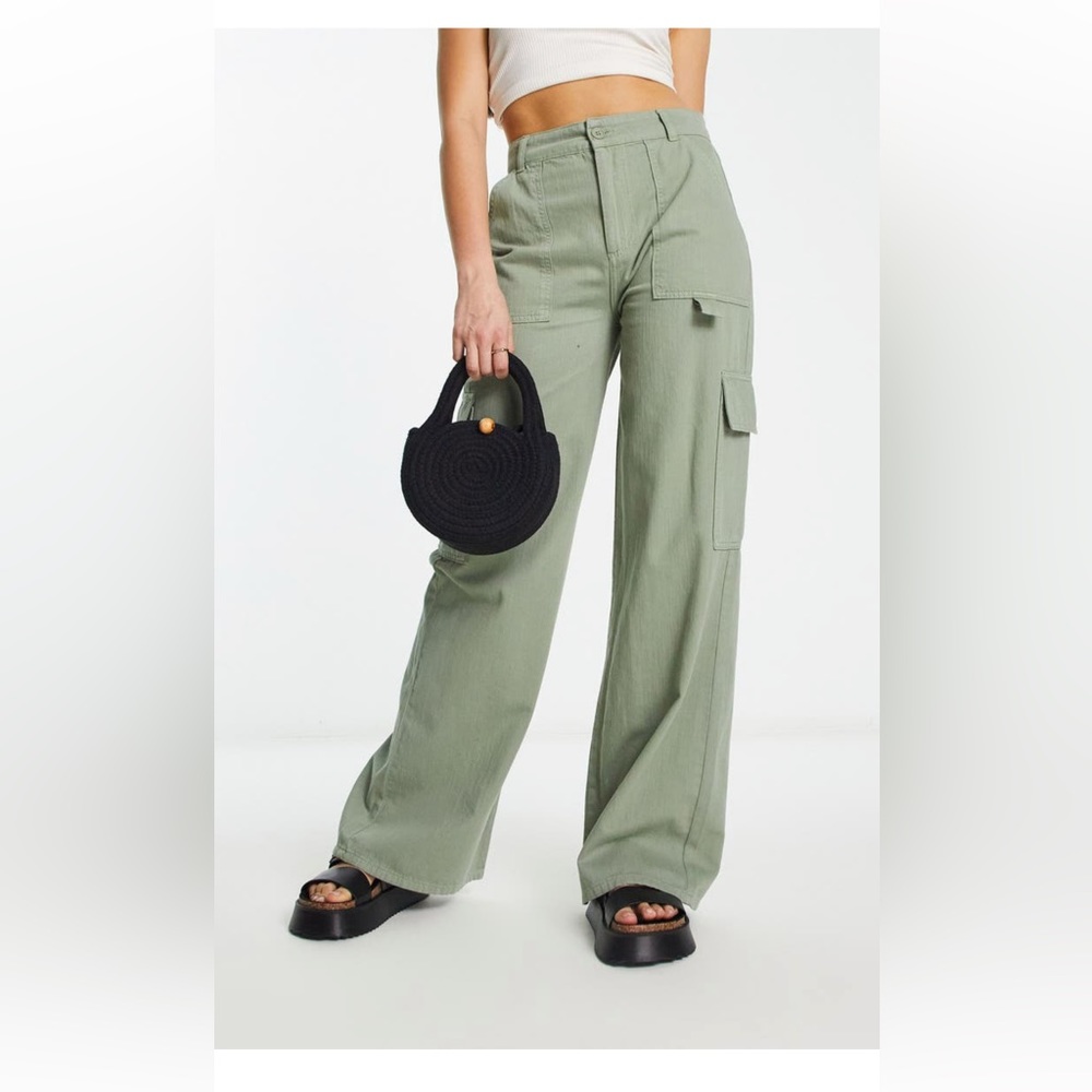 Cargo Pants olive green.